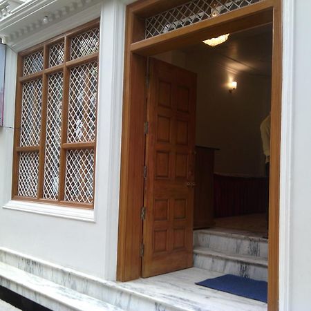 Dynasty Guest House Váránaszi Kültér fotó
