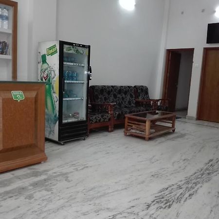 Dynasty Guest House Váránaszi Kültér fotó