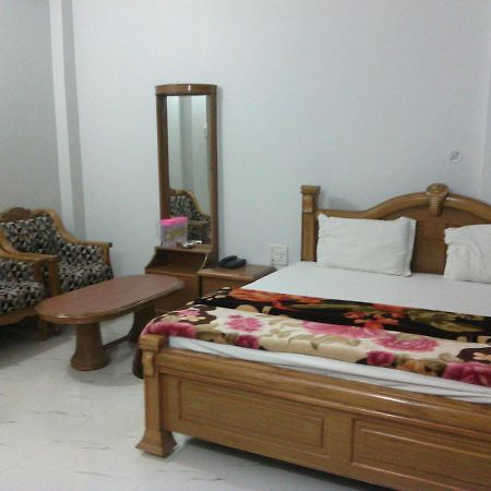 Dynasty Guest House Váránaszi Kültér fotó